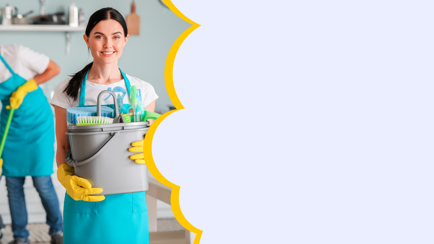 Mujer con un cubo de limpieza y otros utensilios